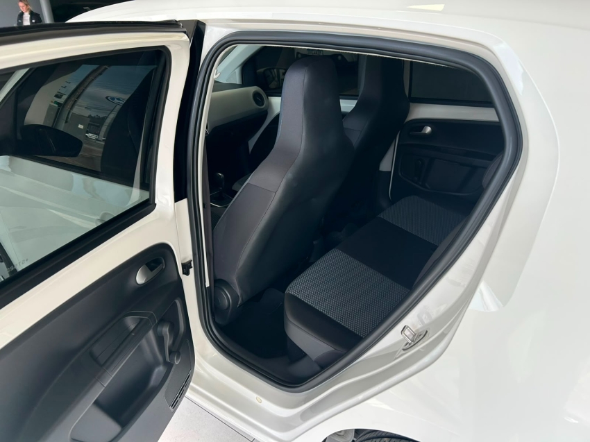 volkswagen up 1.0 mpi move 12v flex 4p automatizado semiautomatico 20168