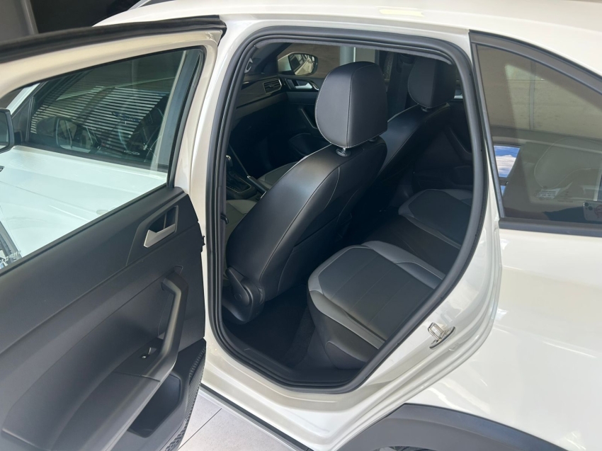 volkswagen nivus 1.0 200 tsi total flex highline automatico 4p 20218