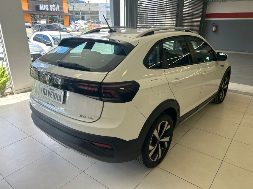 volkswagen nivus 1.0 200 tsi total flex highline automatico 4p 20216