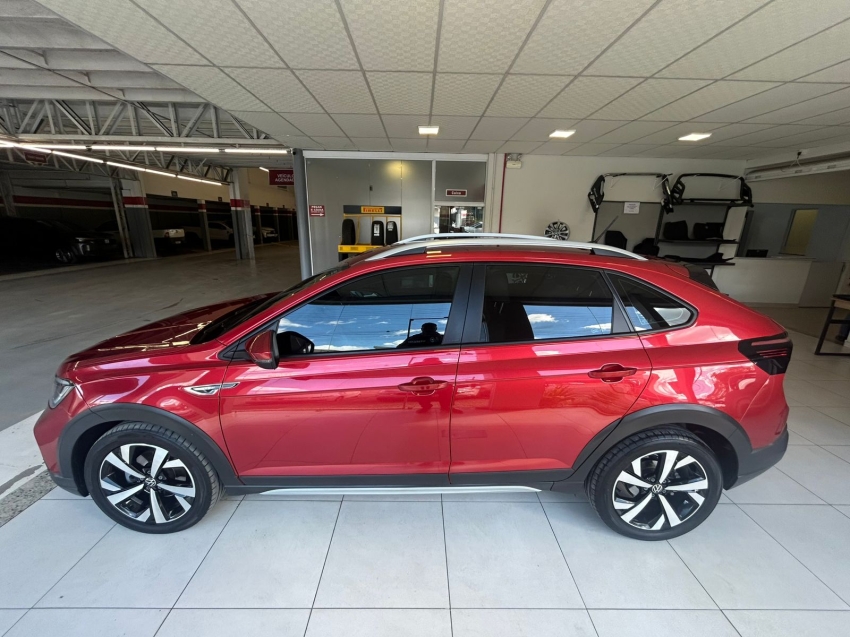 volkswagen nivus 1.0 200 tsi total flex highline automatico 4p 20213