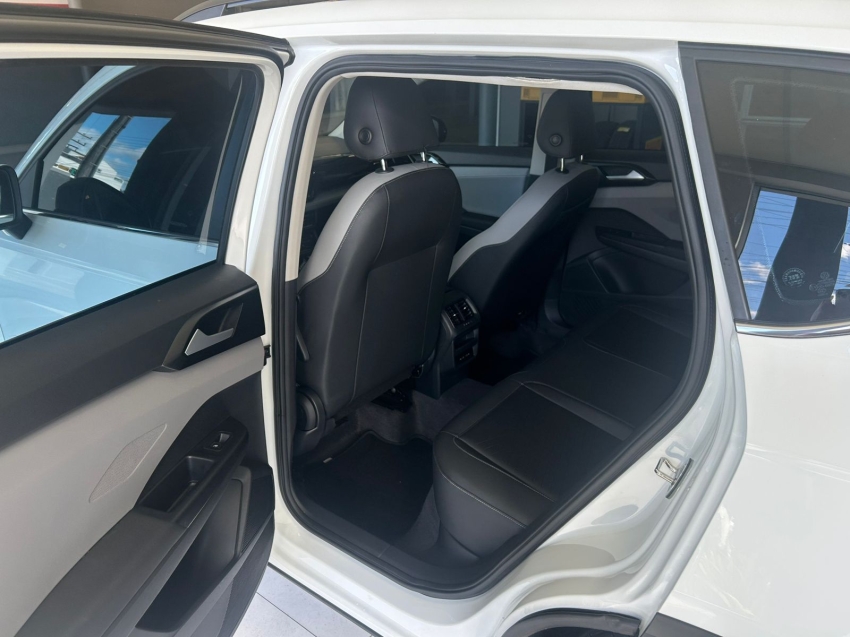 volkswagen taos 1.4 250 tsi total flex comfortline automatico 4p 20246