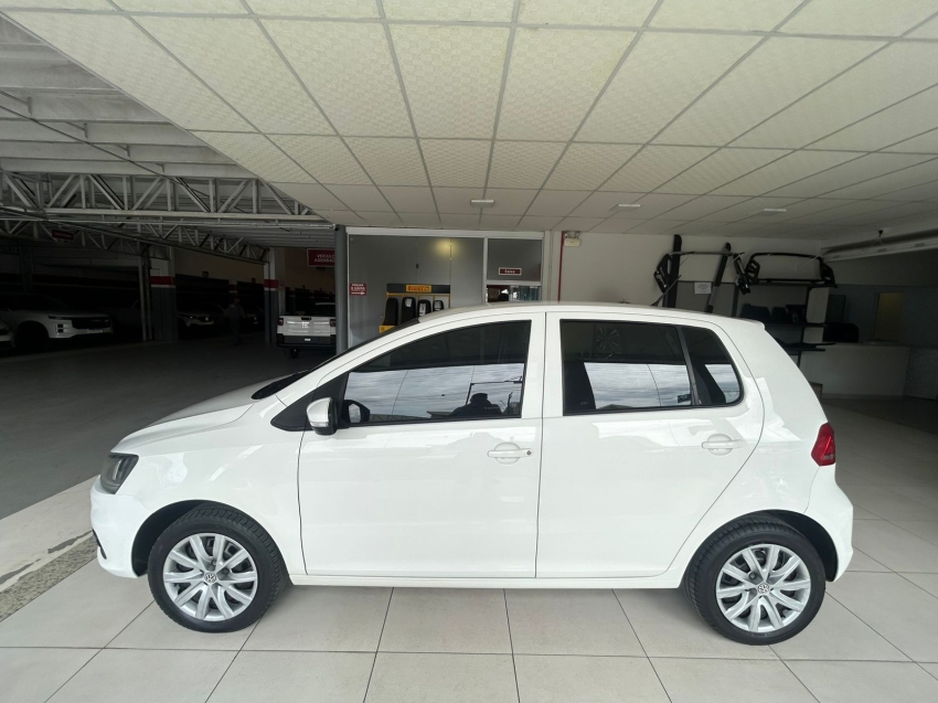 volkswagen fox 1.0 mi trendline 8v flex 4p manual 20153