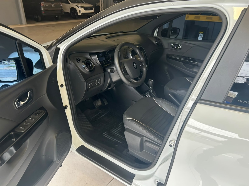 renault captur 1.6 16v sce flex intense x-tronic 4p automatico 20217