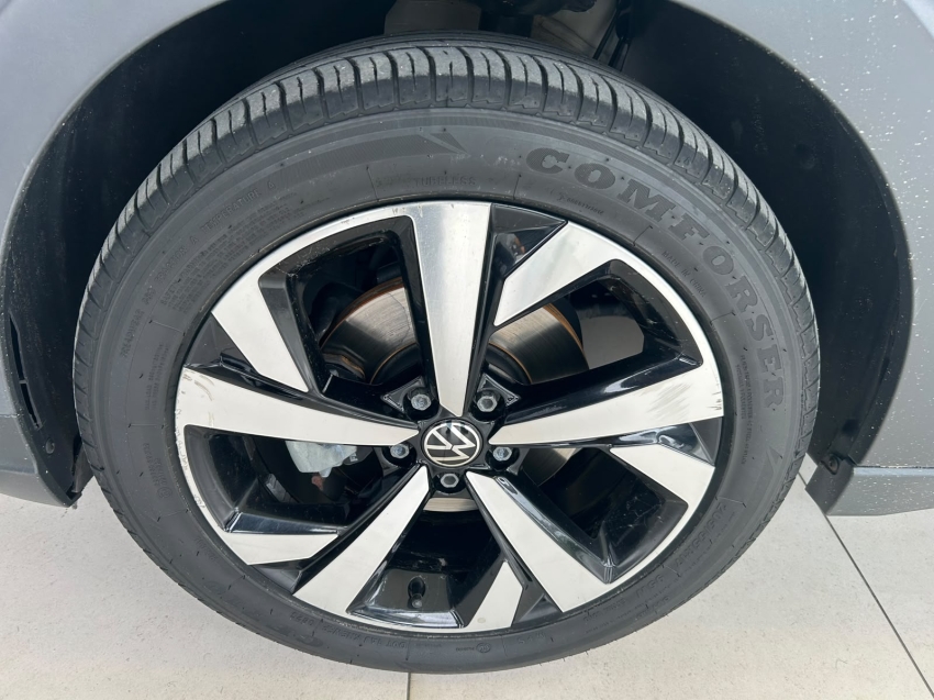 volkswagen nivus 1.0 200 tsi total flex highline automatico 4p 20211