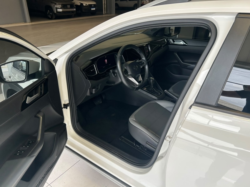 volkswagen nivus 1.0 200 tsi total flex highline automatico 4p 20217