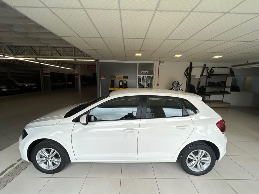 volkswagen polo 1.6 msi total flex manual 4p 20203