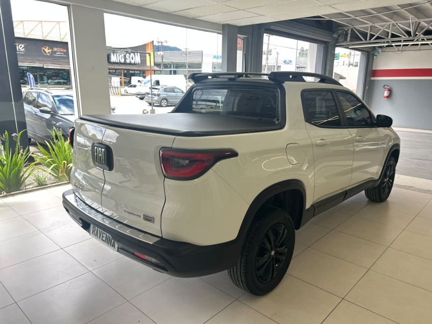 fiat toro 1.3 turbo 270 flex freedom at6 4p automatico 20256