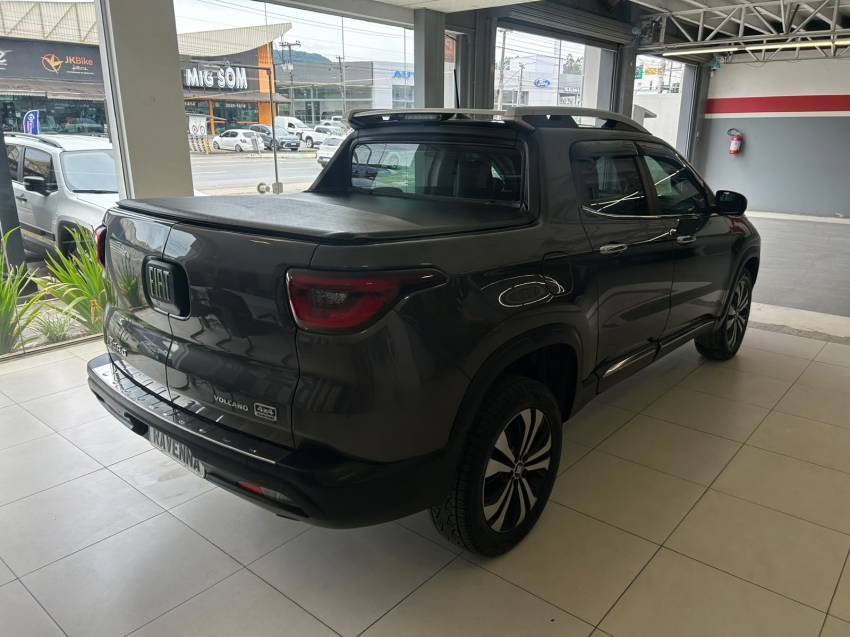 fiat toro 2.0 16v turbo diesel volcano 4wd at9 4p automatico 20255