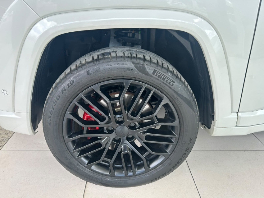 jeep commander 2.0 hurricane 4 turbo gasolina blackhawk at9 4p automatico 20261