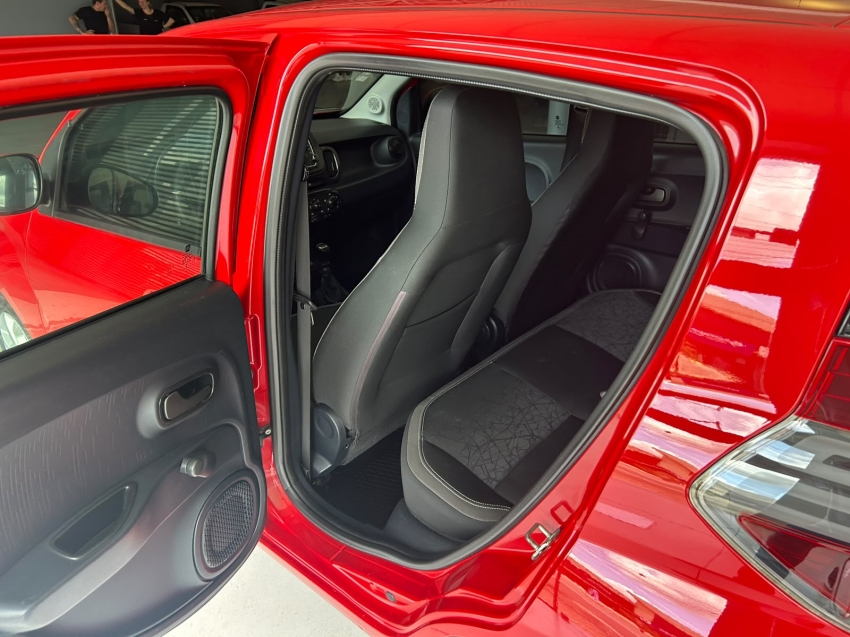 fiat mobi 1.0 evo flex like. manual 4p 20178
