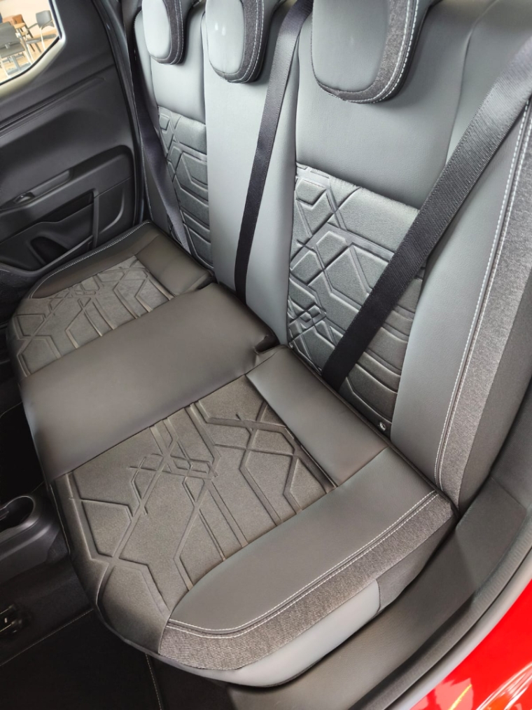 fiat strada 1.3 firefly flex volcano cd cvt 4p automatico 2025 fiat strada 1.3 firefly flex volcano cd cvt 4p automatico 2025