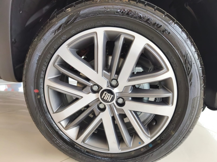 fiat strada 1.3 firefly flex volcano cd cvt 4p automatico 2025 fiat strada 1.3 firefly flex volcano cd cvt 4p automatico 2025