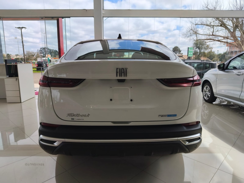 fiat fastback 1.0 turbo 200 hybrid audace cvt flex 4p automatico 2026