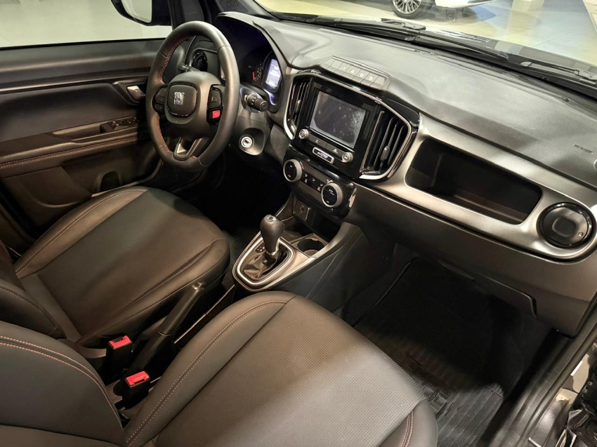 fiat strada 1.0 turbo 200 flex ultra cd cvt 4p automatico 2025 fiat strada 1.0 turbo 200 flex ultra cd cvt 4p automatico 2025