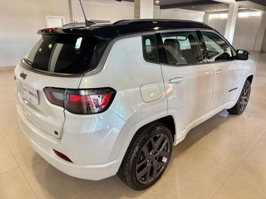 jeep compass 1.3 t270 turbo flex s at6 4p automatico 2025 jeep compass 1.3 t270 turbo flex s at6 4p automatico 2025