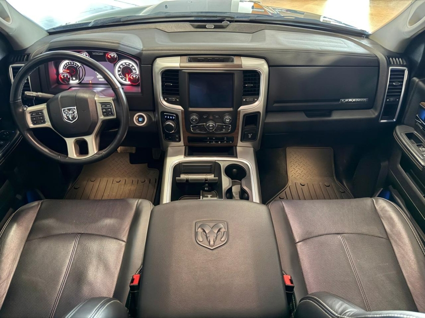 ram classic 5.7 v8 gasolina laramie cd 4x4 automatico 4p 20237