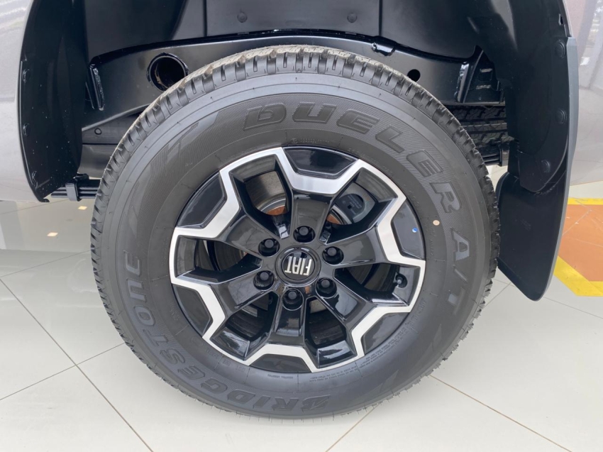 fiat titano 2.2 turbo diesel volcano 4x4 at8 4p automatico 202611