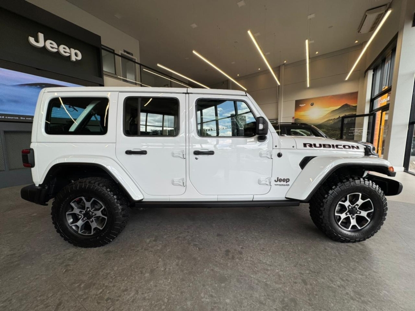 jeep wrangler 2.0 turbo gasolina rubicon 4p 4x4 at8 automatico 20213