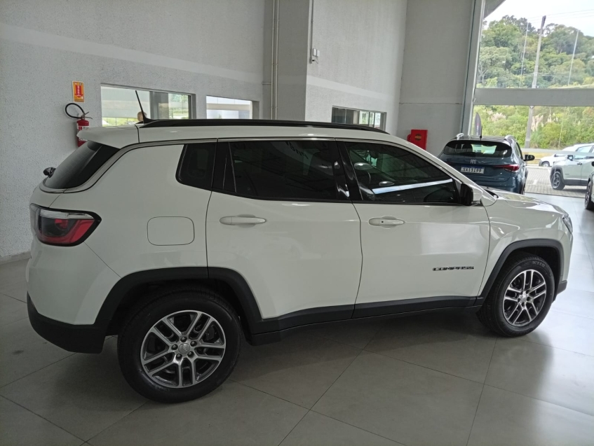 jeep compass 2.0 16v flex sport automatico 4p 20204