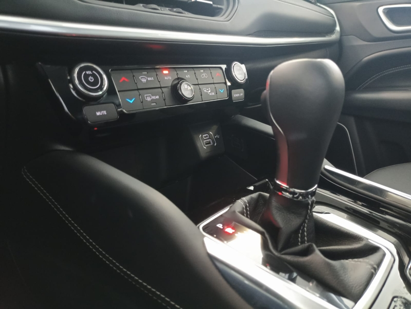 jeep commander 1.3 t270 turbo flex limited at6 4p automatico 202515