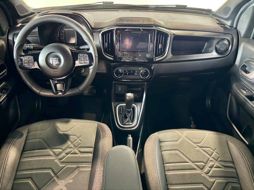 fiat strada 1.3 firefly flex volcano cd cvt 4p automatico 202310