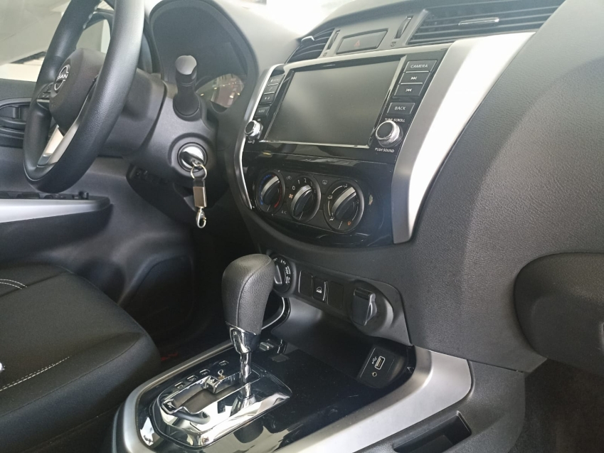 nissan frontier 2.3 16v turbo diesel attack cd 4x4 automatico 4p 202413