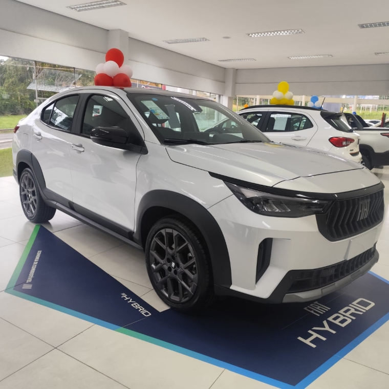 fiat fastback 1.0 turbo 200 hybrid impetus cvt flex 4p automatico 2026