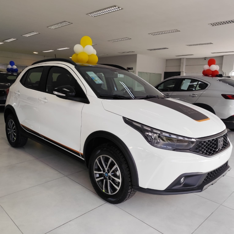 fiat argo 1.3 firefly flex trekking cvt 4p manual 2026