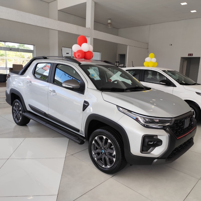 fiat strada 1.0 turbo 200 flex ultra cd cvt 4p automatico 2026