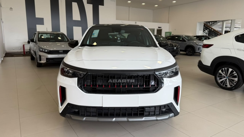 fiat fastback 1.3 turbo 270 flex abarth at6 1.0 4p automatico 2026