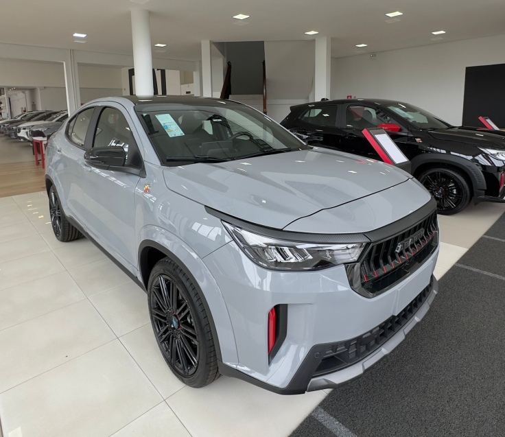 fiat fastback 1.3 turbo 270 flex abarth at6 hibrido 4p automatico 20261