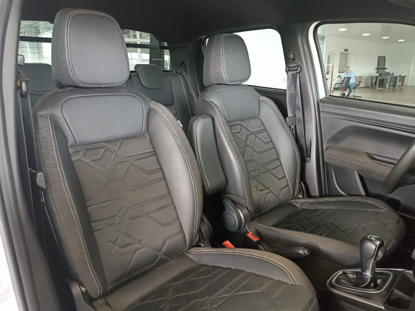 fiat strada 1.3 firefly flex volcano cd cvt 4p automatico 20247