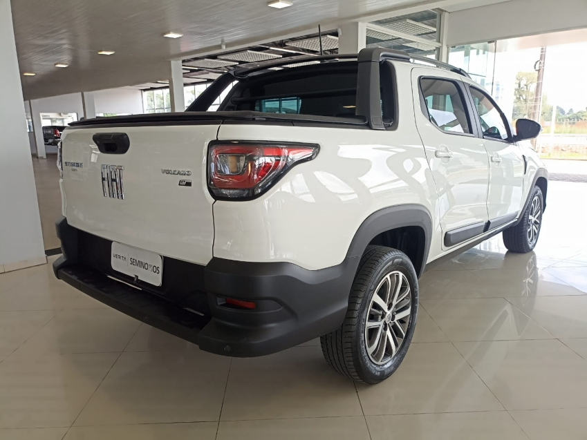 fiat strada 1.3 firefly flex volcano cd cvt 4p automatico 20244