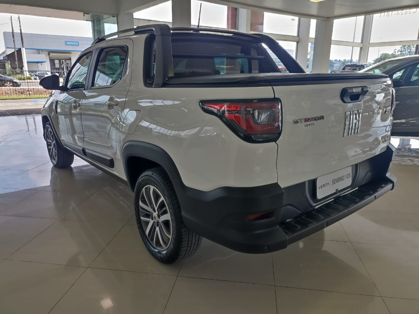 fiat strada 1.3 firefly flex volcano cd cvt 4p automatico 20243