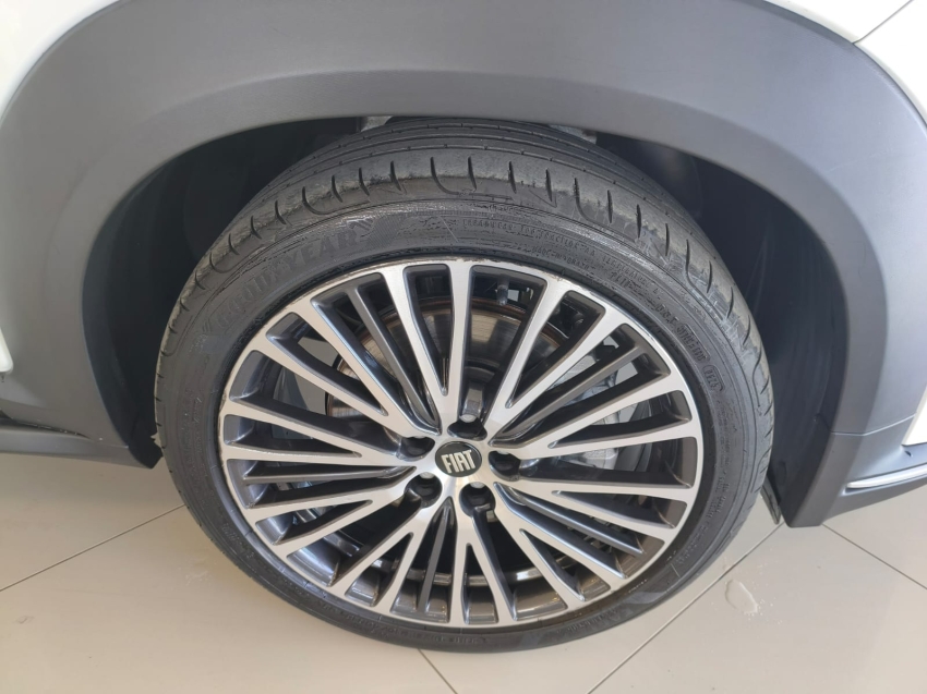 fiat fastback 1.3 turbo 270 flex limited edition at6 4p automatico 202510