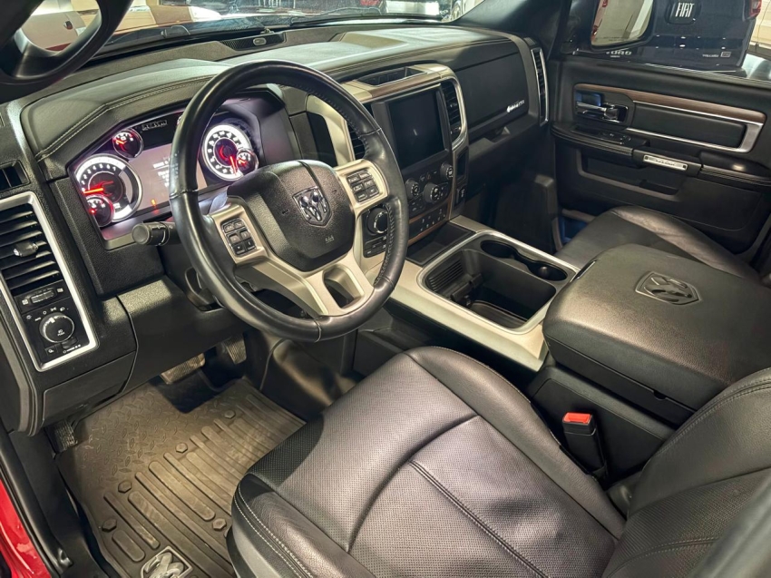 ram classic 5.7 v8 gasolina laramie night edition cd 4x4 automatico 4p 20229