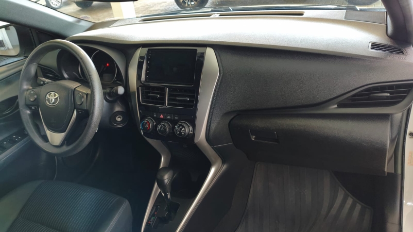 toyota yaris 1.3 16v flex xl live multidrive 4p automatico 20218