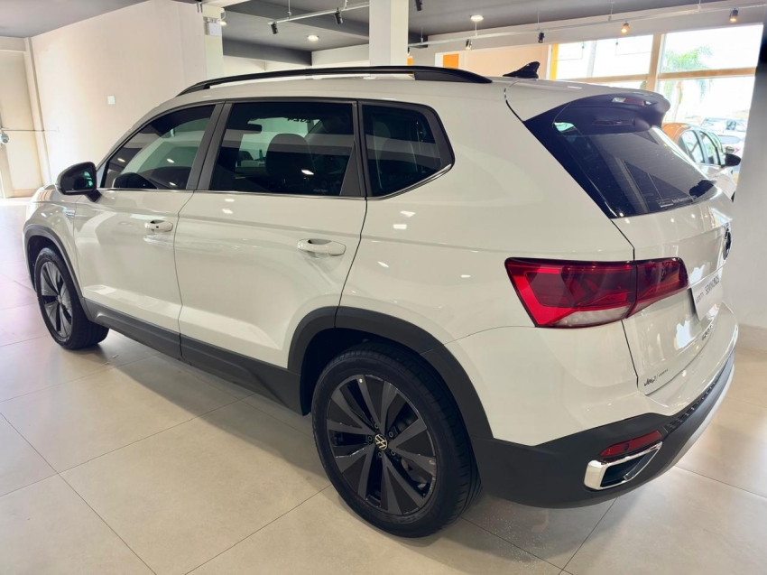 volkswagen taos 1.4 250 tsi total flex comfortline automatico 4p 20245