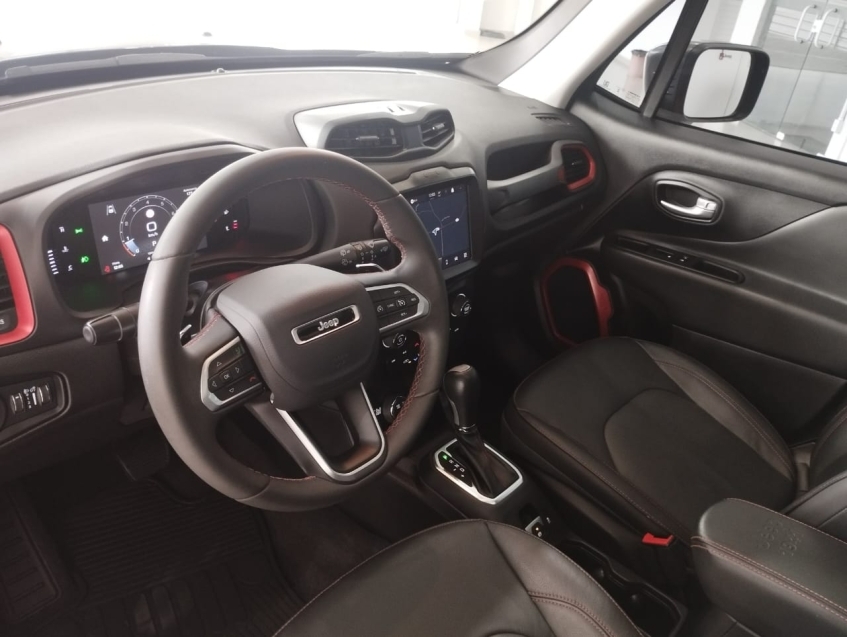 jeep renegade 1.3 t270 turbo flex trailhawk 4x4 at9 4p automatico 2023 jeep renegade 1.3 t270 turbo flex trailhawk 4x4 at9 4p automatico 2023