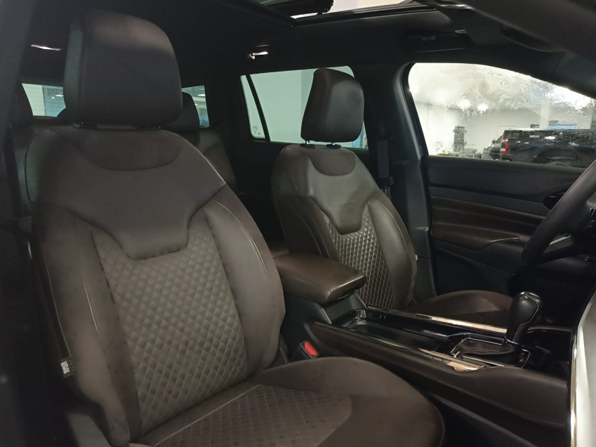 jeep commander 2.0 td380 turbo diesel overland at9 4p automatico 2022 jeep commander 2.0 td380 turbo diesel overland at9 4p automatico 2022