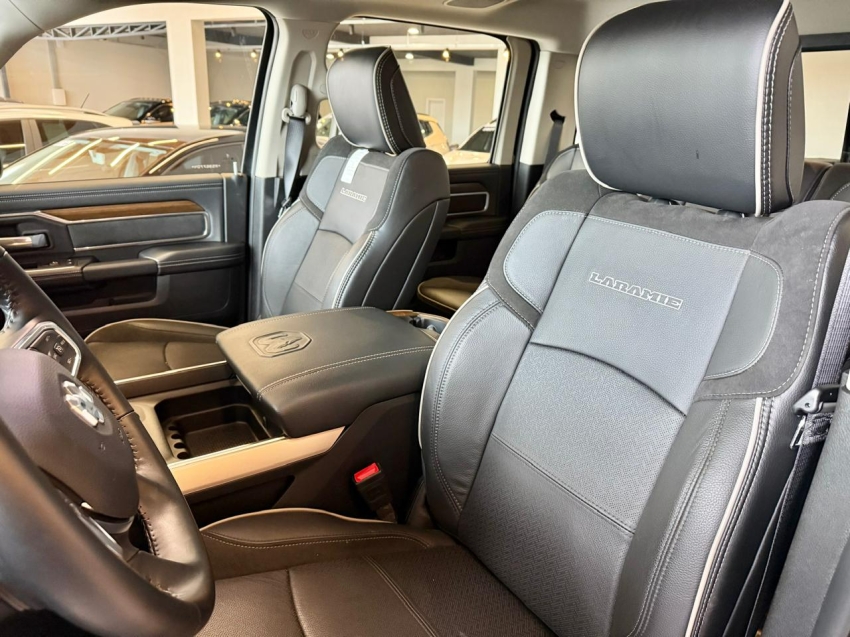 ram 2500 6.7 i6 turbo diesel laramie cd 4x4 automatico 4p 2024 ram 2500 6.7 i6 turbo diesel laramie cd 4x4 automatico 4p 2024