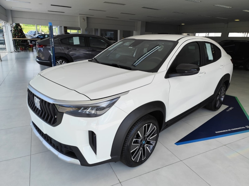 fiat fastback 1.0 turbo 200 hybrid audace cvt hibrido 4p automatico 2026