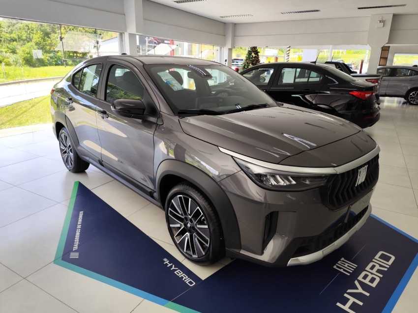 fiat fastback 1.0 turbo 200 hybrid audace cvt hibrido 4p automatico 2026