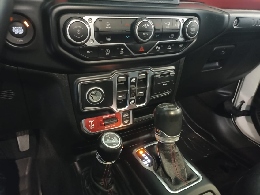 jeep wrangler 2.0 turbo gasolina rubicon 4p 4x4 at8 automatico 202117