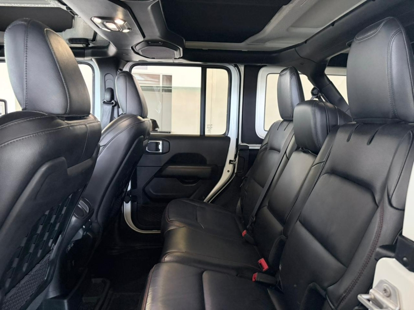 jeep wrangler 2.0 turbo gasolina rubicon 4p 4x4 at8 automatico 202110