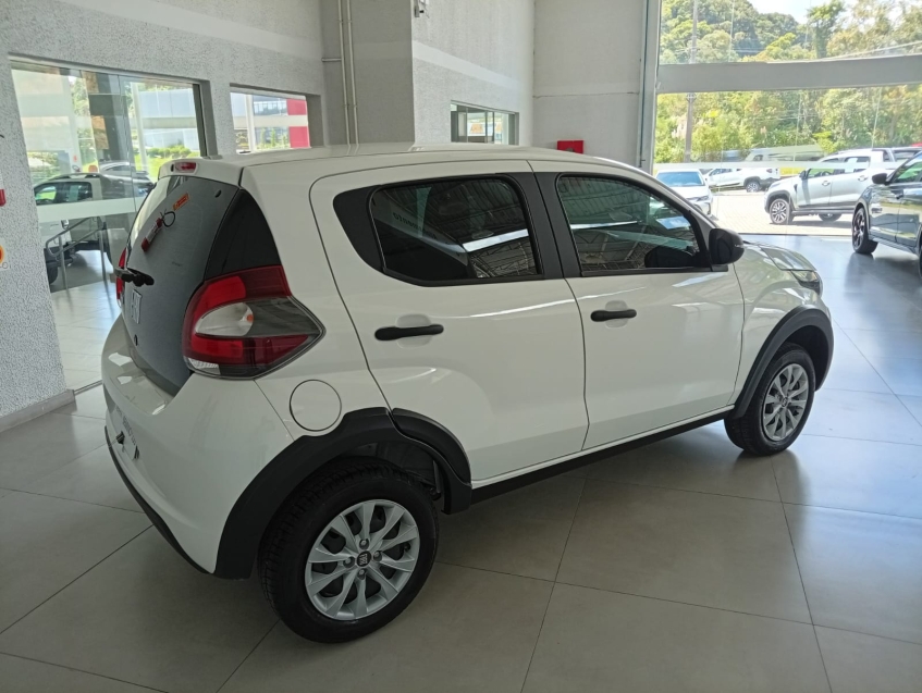 fiat mobi 1.0 evo flex like. manual 4p 20245