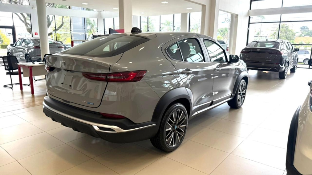 fiat fastback 1.0 turbo 200 hybrid audace cvt hibrido 4p automatico 20262
