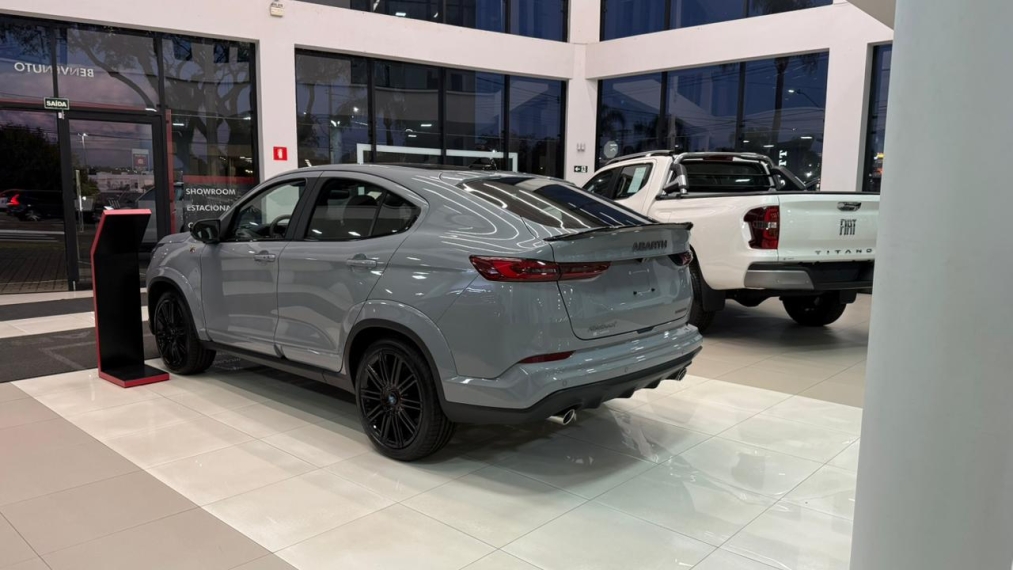 fiat fastback 1.3 turbo 270 flex abarth at6 4p automatico 20263