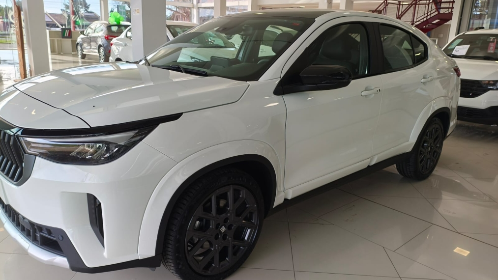 fiat fastback 1.0 turbo 200 hybrid impetus cvt 1.3 hibrido 4p automatico 2026