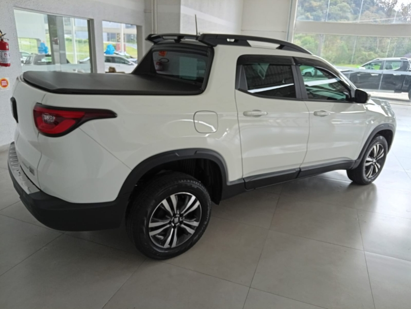 fiat toro 1.3 turbo 270 flex freedom at6 4p automatico 20253